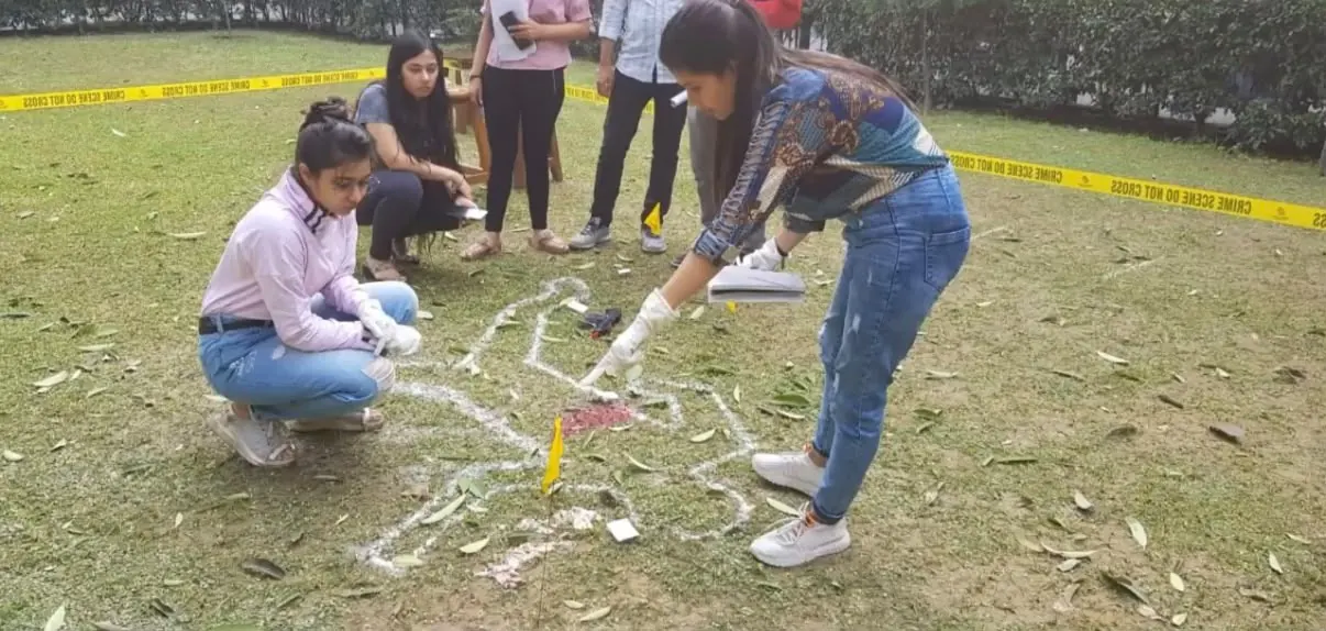 Documenting a cordoned crime scene
